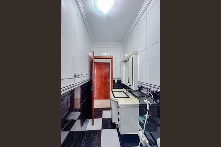 Casa para alugar com 308m², 3 quartos e 3 vagasBanheiro da Suíte 1