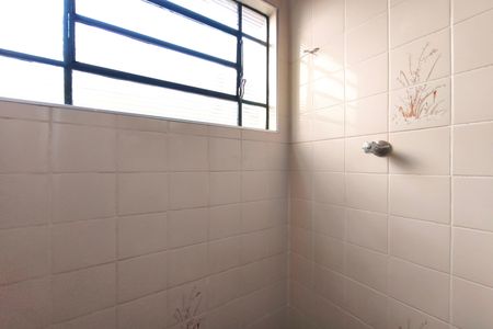 Casa para alugar com 120m², 3 quartos e 3 vagasBanheiro