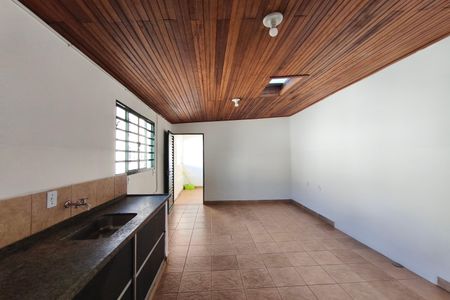 Cozinha de casa para alugar com 3 quartos, 120m² em Jardim do Lago, Campinas