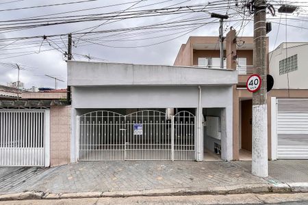 Fachada + plaquinha de casa para alugar com 2 quartos, 70m² em Vila Vivaldi, São Bernardo do Campo
