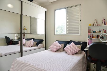 Apartamento para alugar com 69m², 2 quartos e 1 vaga