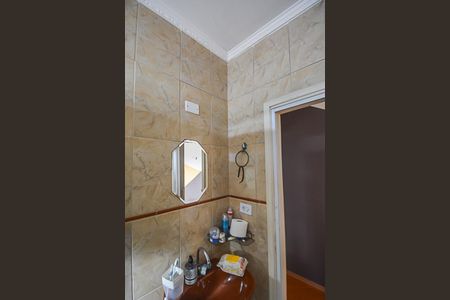 Casa à venda com 200m², 3 quartos e 2 vagas Casa à venda com 200m², 3 quartos e 2 vagasBanheiro 1