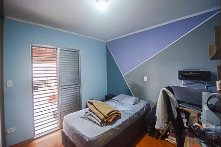 Casa à venda com 200m², 3 quartos e 2 vagas Casa à venda com 200m², 3 quartos e 2 vagasQuarto 3