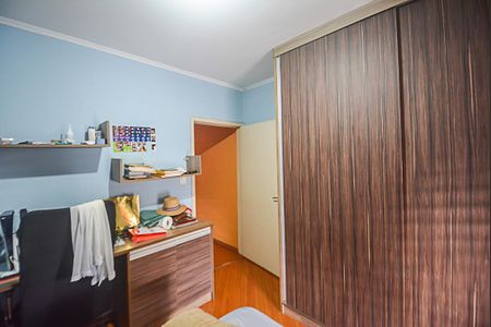 Casa à venda com 200m², 3 quartos e 2 vagas Casa à venda com 200m², 3 quartos e 2 vagasQuarto 3
