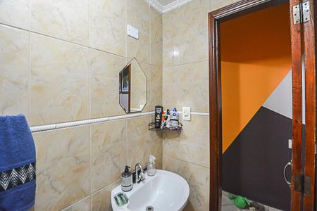 Casa à venda com 200m², 3 quartos e 2 vagas Casa à venda com 200m², 3 quartos e 2 vagasBanheiro 2