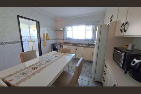 Apartamento à venda com 93m², 3 quartos e 2 vagasCozinha