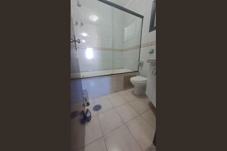 Apartamento à venda com 93m², 3 quartos e 2 vagasBanheiro