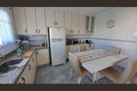 Apartamento à venda com 93m², 3 quartos e 2 vagasCozinha