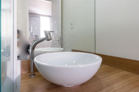 Banheiro do Quarto 3 suíte de apartamento para alugar com 3 quartos, 64m² em Macedo, Guarulhos