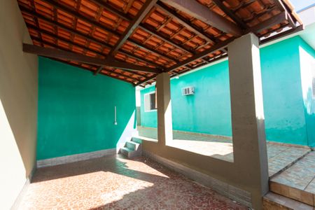 Casa para alugar com 245m², 5 quartos e 2 vagas