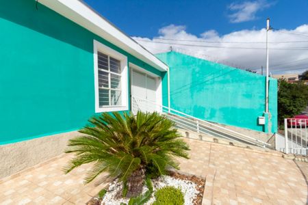 Casa para alugar com 245m², 5 quartos e 2 vagas