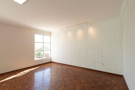 Casa para alugar com 245m², 5 quartos e 2 vagas