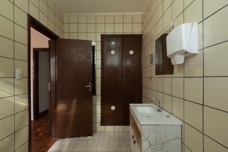 Casa para alugar com 245m², 5 quartos e 2 vagas