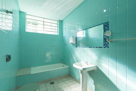 Casa para alugar com 245m², 5 quartos e 2 vagas