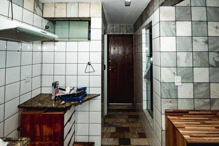 Cozinha de apartamento para alugar com 3 quartos, 77m² em Santa Amelia, Belo Horizonte