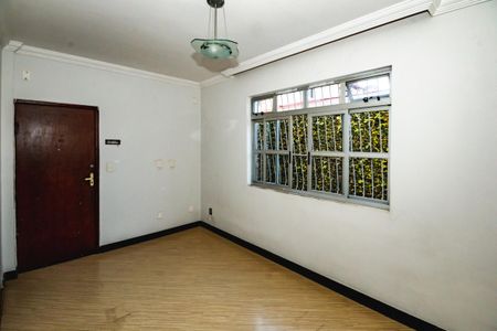 Sala de apartamento para alugar com 3 quartos, 77m² em Santa Amelia, Belo Horizonte