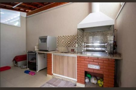 Casa à venda com 140m², 3 quartos e 4 vagasQUINTAL