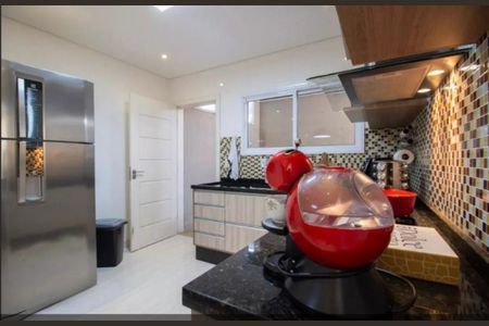 Casa à venda com 140m², 3 quartos e 4 vagasCOZINHA