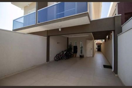 GARAGEM de casa à venda com 3 quartos, 140m² em Pestana, Osasco