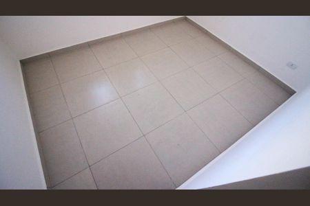 Apartamento à venda com 33m², 1 quarto e sem vaga