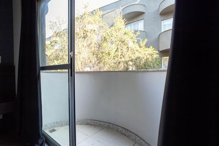 Varanda de kitnet/studio à venda com 1 quarto, 23m² em São Luiz, Belo Horizonte