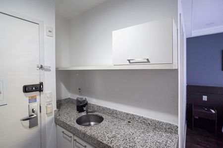 Cozinha de kitnet/studio à venda com 1 quarto, 23m² em São Luiz, Belo Horizonte
