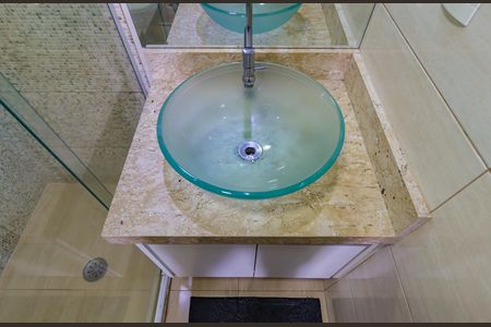 Apartamento à venda com 65m², 2 quartos e 1 vaga Apartamento à venda com 65m², 2 quartos e 1 vagaDetalhe Banheiro - Suíte