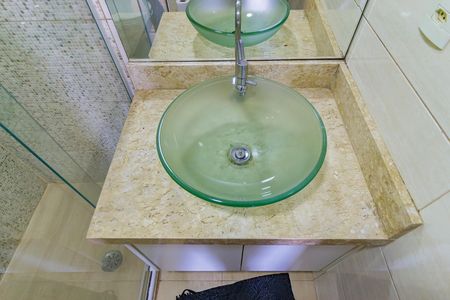 Apartamento à venda com 65m², 2 quartos e 1 vaga Apartamento à venda com 65m², 2 quartos e 1 vagaDetalhe Banheiro - Social