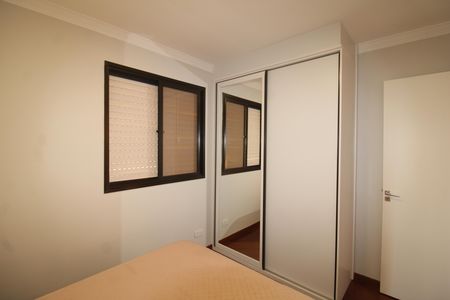 Apartamento à venda com 58m², 2 quartos e 1 vagaQuarto 2