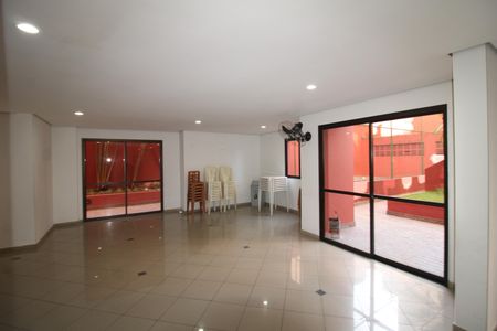 Apartamento à venda com 58m², 2 quartos e 1 vagaÁrea Comum