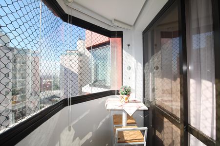 Apartamento à venda com 58m², 2 quartos e 1 vagaVaranda