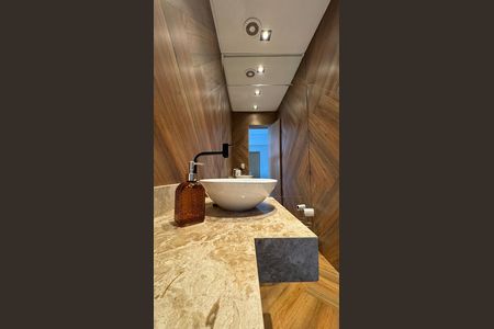 Banheiro de apartamento à venda com 2 quartos, 88m² em Setor Marista, Goiânia