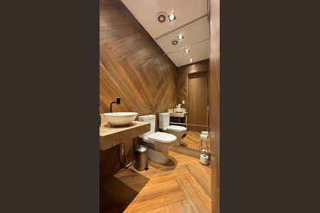 Banheiro de apartamento à venda com 2 quartos, 88m² em Setor Marista, Goiânia