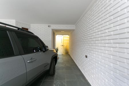 Garagem  de casa para alugar com 3 quartos, 190m² em Jardim Norma, São Paulo