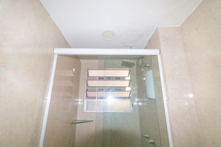 Banheiro de apartamento à venda com 2 quartos, 41m² em Estância Velha, Canoas