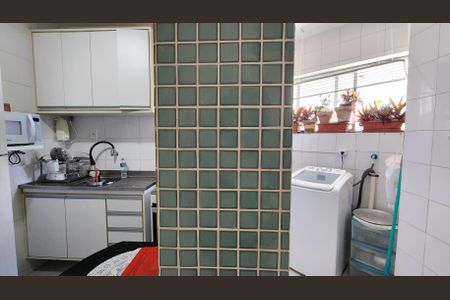 Cozinha e Área de Serviço de apartamento para alugar com 2 quartos, 75m² em Pituba, Salvador