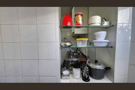Cozinha  de apartamento para alugar com 2 quartos, 75m² em Pituba, Salvador