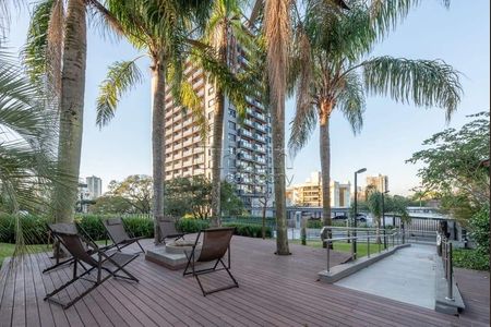 Área comum de kitnet/studio para alugar com 1 quarto, 37m² em Boa Vista, Porto Alegre