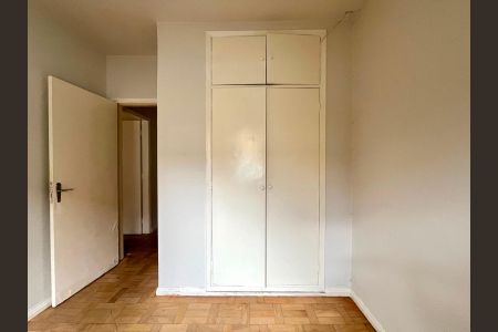 Casa à venda com 130m², 3 quartos e 4 vagas Casa à venda com 130m², 3 quartos e 4 vagasQuarto 3