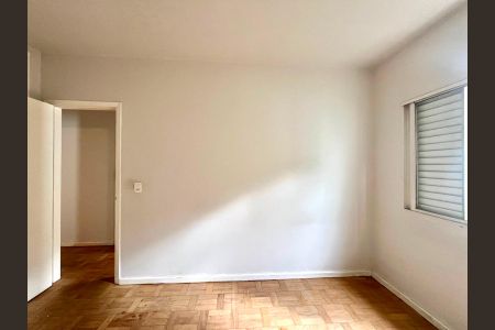 Casa à venda com 130m², 3 quartos e 4 vagas Casa à venda com 130m², 3 quartos e 4 vagasQuarto 2