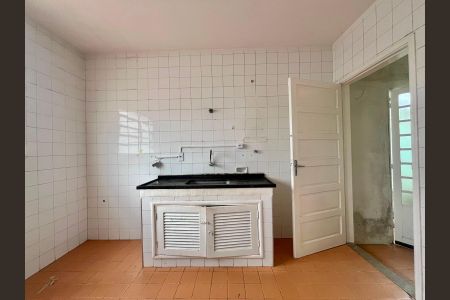 Casa à venda com 130m², 3 quartos e 4 vagas Casa à venda com 130m², 3 quartos e 4 vagasCozinha