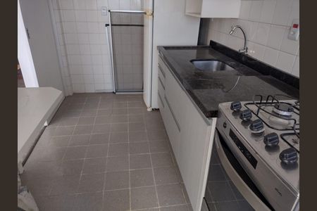 Apartamento para alugar com 75m², 2 quartos e 1 vaga Apartamento para alugar com 75m², 2 quartos e 1 vagaCozinha