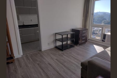 Apartamento para alugar com 75m², 2 quartos e 1 vaga Apartamento para alugar com 75m², 2 quartos e 1 vagaSala