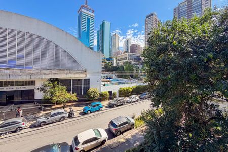 Vista do Quarto 2 de apartamento para alugar com 4 quartos, 120m² em Aclimação, São Paulo