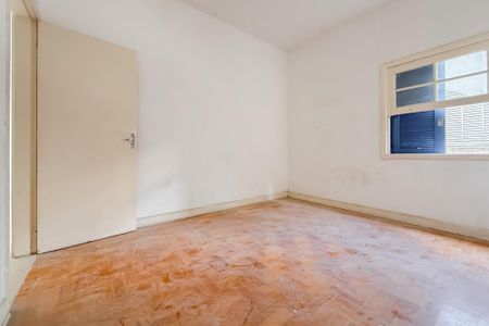 Apartamento para alugar com 120m², 4 quartos e 1 vaga Apartamento para alugar com 120m², 4 quartos e 1 vagaQuarto 2