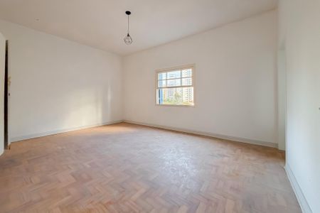 Apartamento para alugar com 120m², 4 quartos e 1 vaga Apartamento para alugar com 120m², 4 quartos e 1 vagaSuíte
