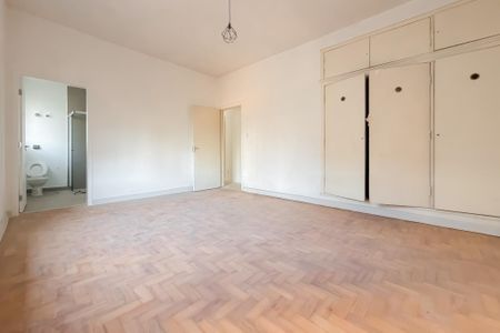 Apartamento para alugar com 120m², 4 quartos e 1 vaga Apartamento para alugar com 120m², 4 quartos e 1 vagaSuíte