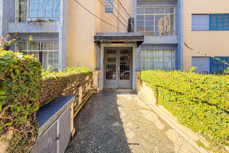 Apartamento para alugar com 120m², 4 quartos e 1 vaga Apartamento para alugar com 120m², 4 quartos e 1 vagaFachada