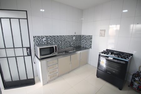 Casa à venda com 374m², 2 quartos e 1 vagaCozinha