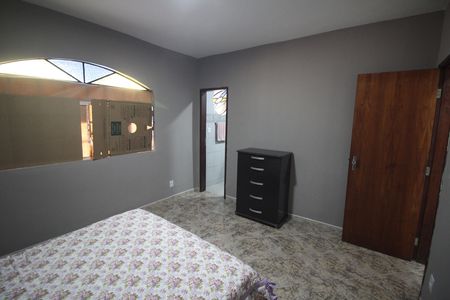 Casa à venda com 374m², 2 quartos e 1 vagaQuarto 2